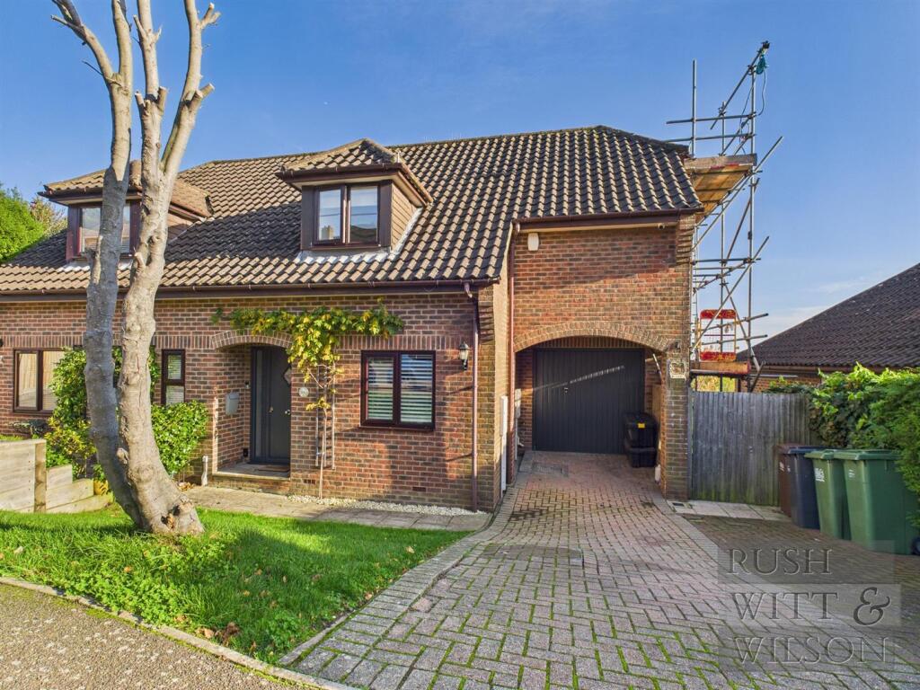3 bedroom semi-detached house