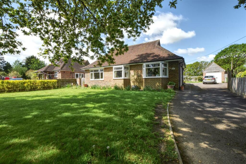 3 bedroom detached bungalow for sale in Sandhurst Lane, BexhillOnSea