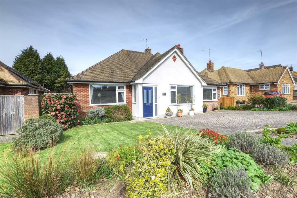 2 bedroom detached bungalow for sale in Birkdale, BexhillOnSea, TN39