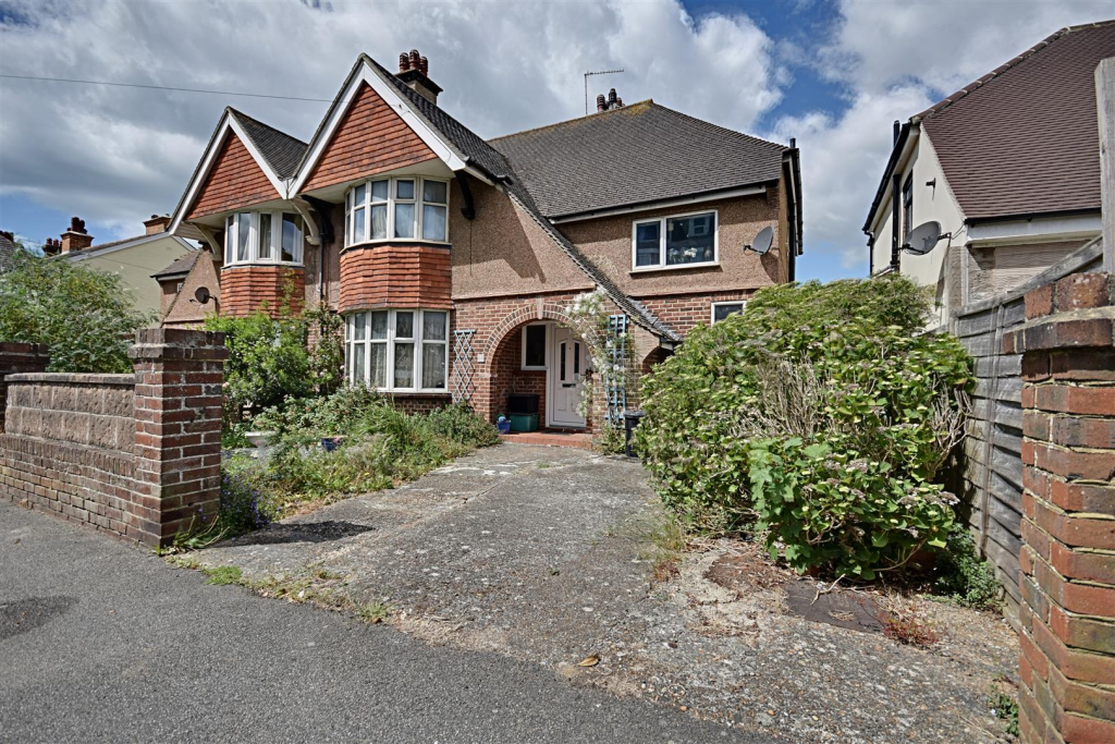 3 bedroom semidetached house for sale in Amherst Road, BexhillOnSea