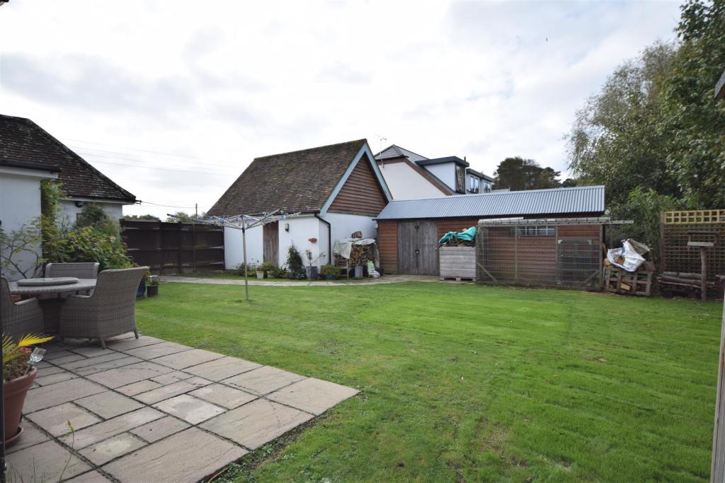 4 bedroom house for sale in Canal Bank, Pett Level Road, Pett Level, TN35