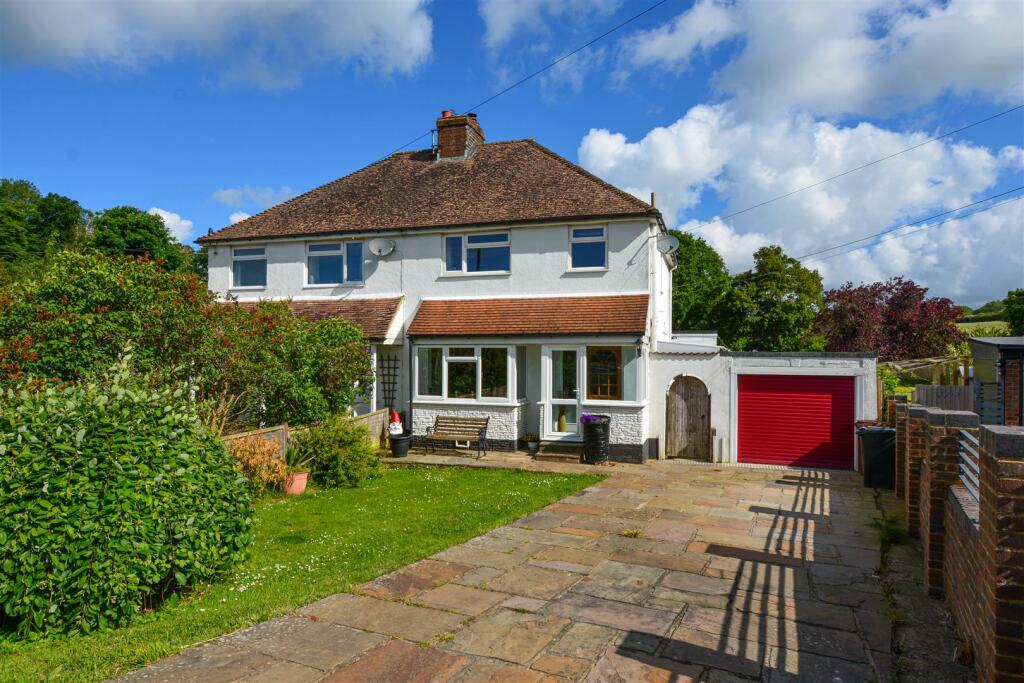 3 bedroom semidetached house for sale in Sandrock Crescent ,Crowhurst