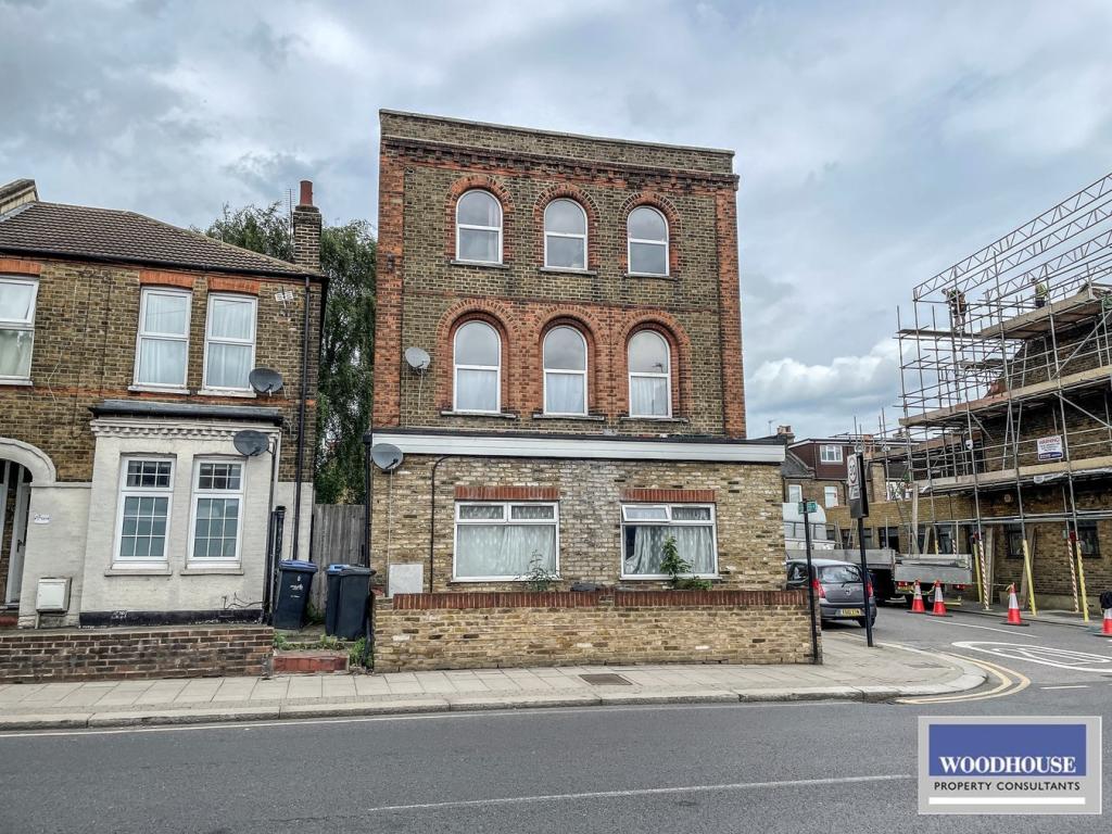 Commercial property for sale in Lancaster Road, Enfield, EN2