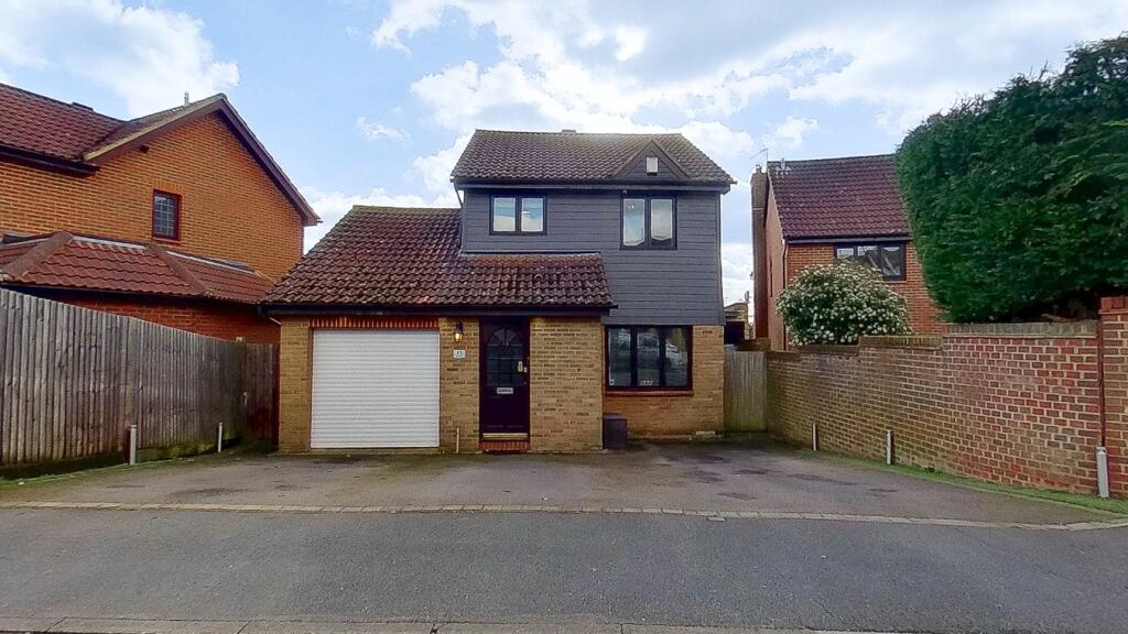 Main image of property: Hammondstreet Road, Cheshunt, EN7