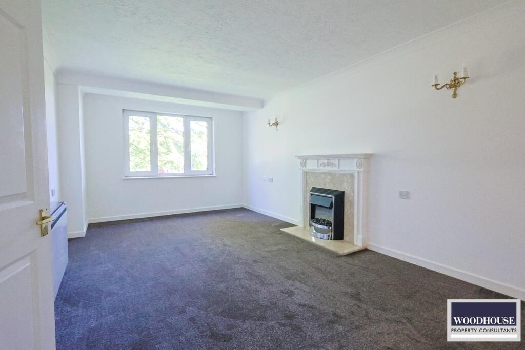 Main image of property: Turners Hill, Cheshunt, EN8