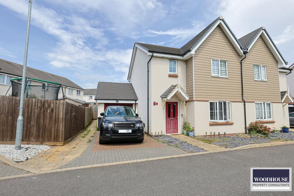 Main image of property: Warham Close, Cheshunt, EN8