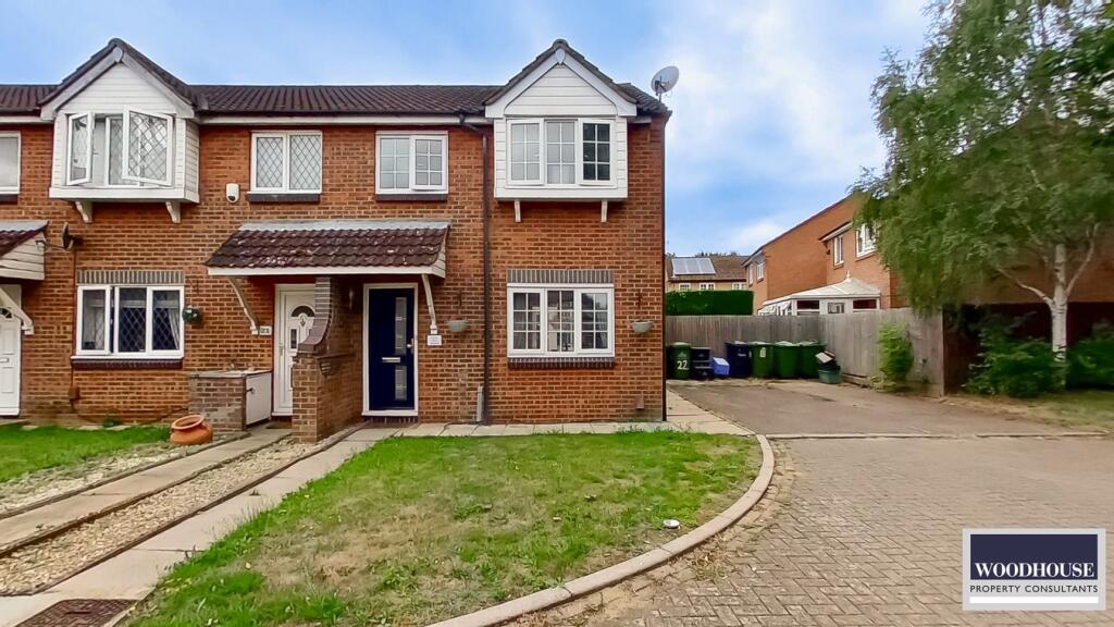 Main image of property: Kingsmead, Cheshunt, EN8
