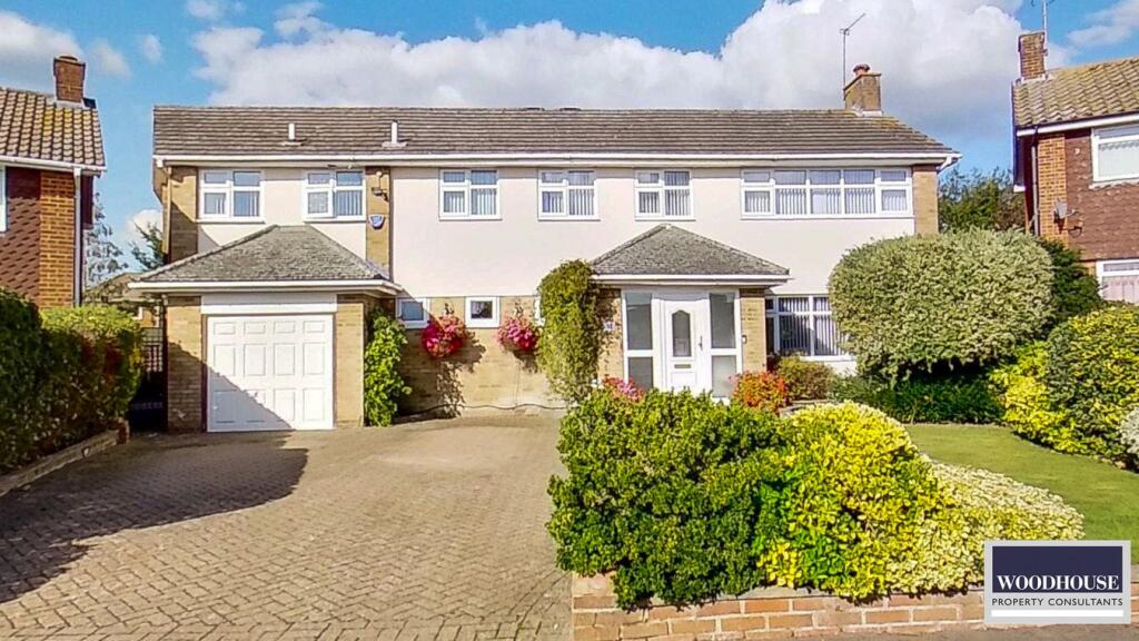 Main image of property: Broadfields, Goffs Oak, EN7