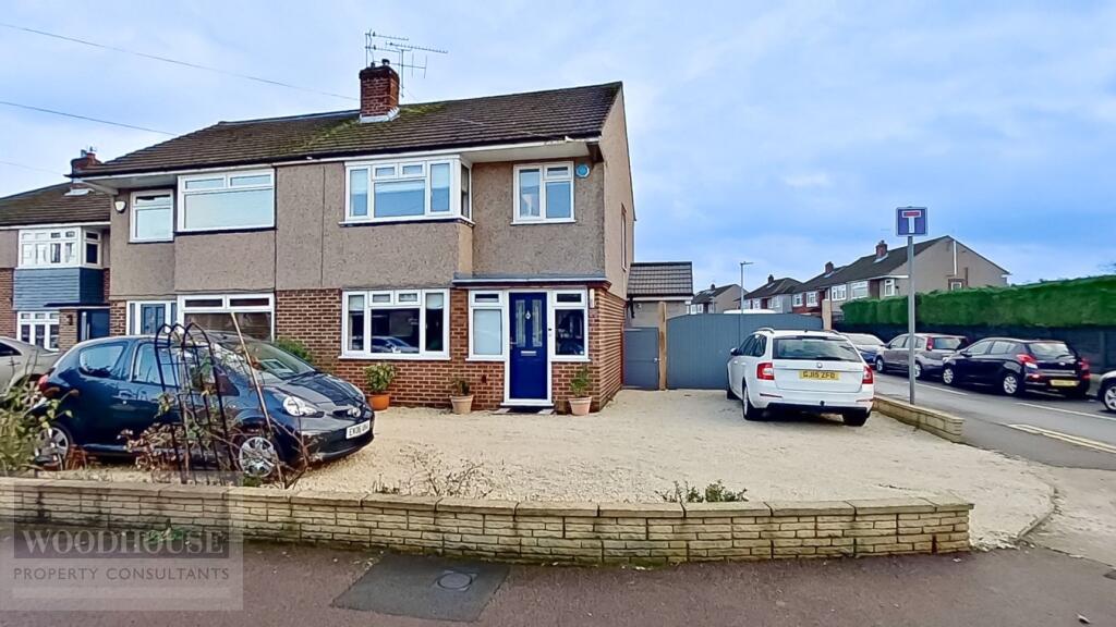 Main image of property: Rushleigh Avenue, Cheshunt, EN8