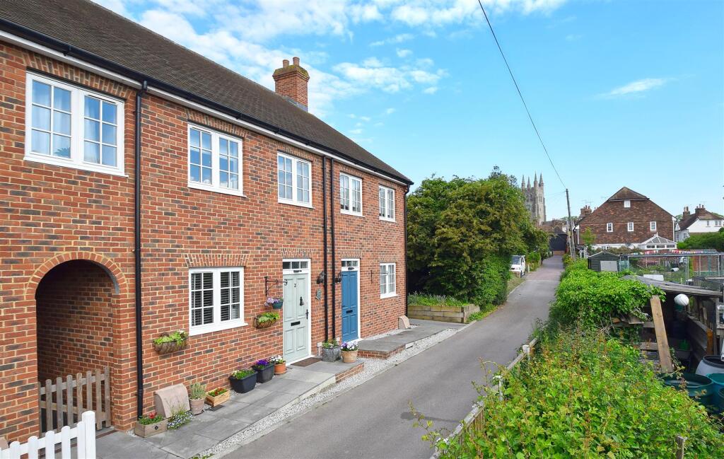 Main image of property: Six Fields Path, Tenterden