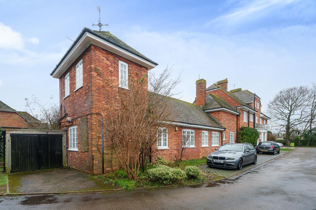 Main image of property: Kidlington, Oxfordshire, OX5