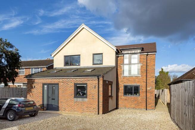 Main image of property: Kidlington, Oxfordshire, OX5