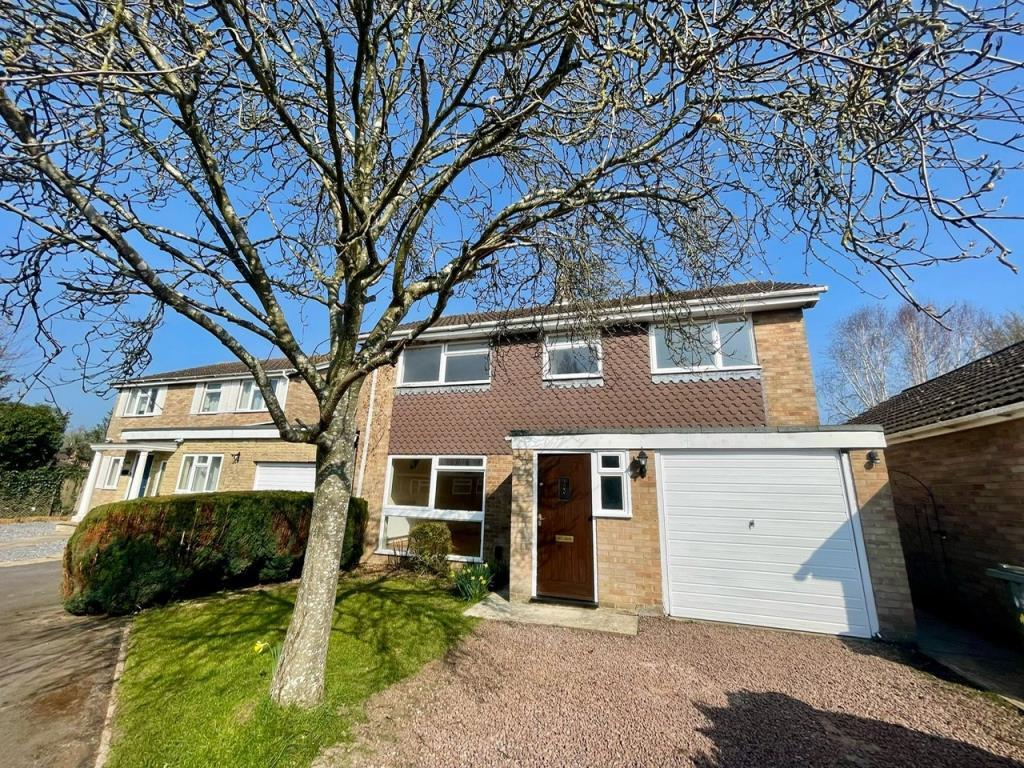 Main image of property: Gosford, Kidlington, OX5
