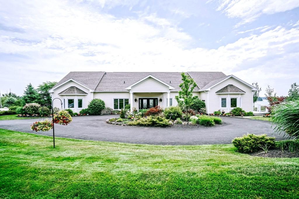 3 bedroom detached house for sale in Lunenburg, Nova Scotia, Canada