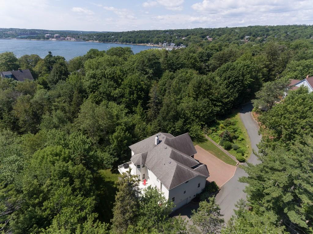 5 bedroom detached house for sale in Bedford, Nova Scotia, Canada