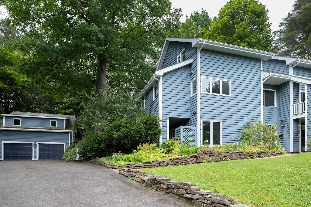 5 bedroom detached house for sale in Wolfville, Nova Scotia, Canada