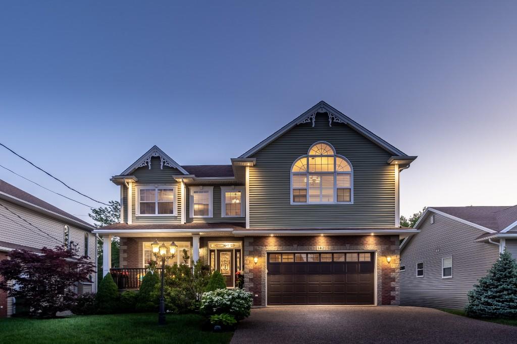 5 bedroom detached house for sale in Cole Harbour, Nova Scotia, Canada