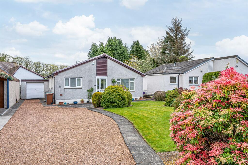 3 bedroom bungalow for sale in 5 Cairn Grove, Crossford, KY12 8YD, KY12