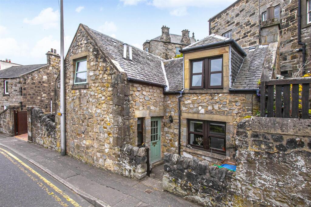 Main image of property: 36 Cromwell Road, Burntisland, KY3 9EH
