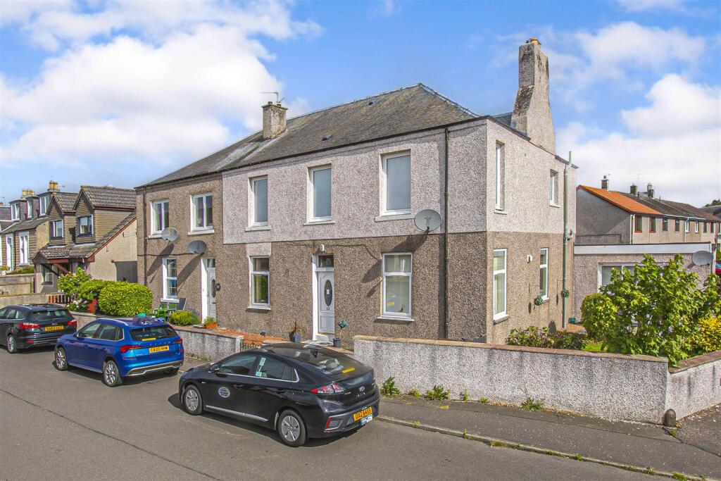 Main image of property: 30 Manse Road, Crossgates