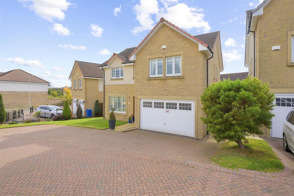 Main image of property: 40 Manor Gardens, Dunfermline, KY11 8RW
