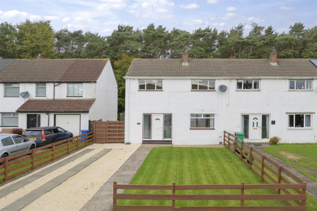 Main image of property: 8 Tovey Road, Rosyth, KY11 2AD