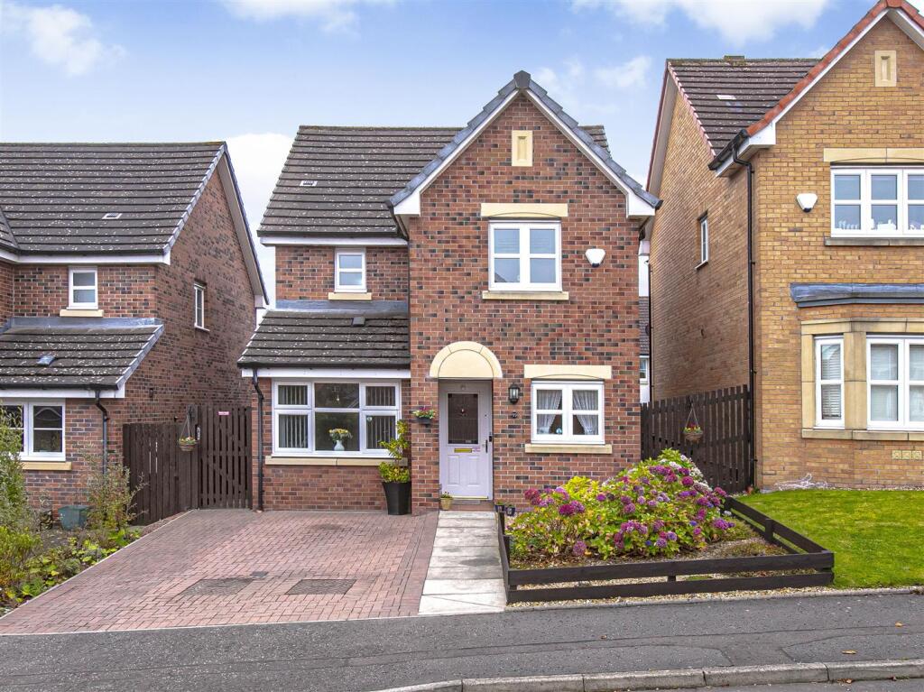 Main image of property: 35 Tarmachan Road, Dunfermline, KY11 8LA