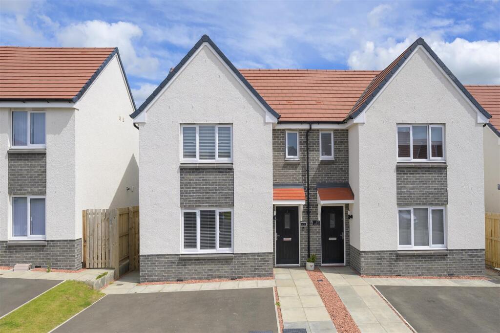 Main image of property: 61 Hawk Street, Dunfermline, KY11 8WD