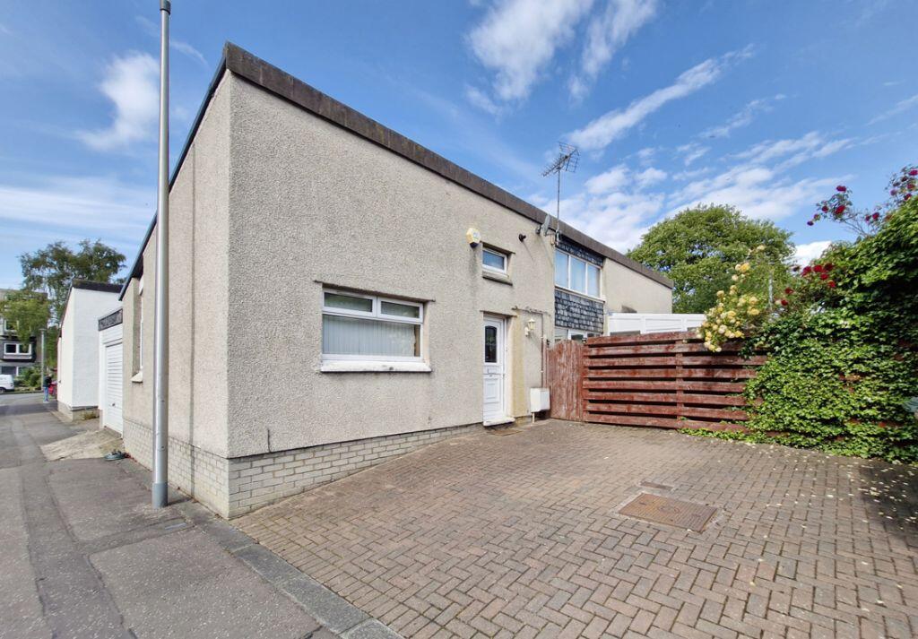Main image of property: 25 Barntongate Avenue, Barnton, Edinburgh, EH4 8BH