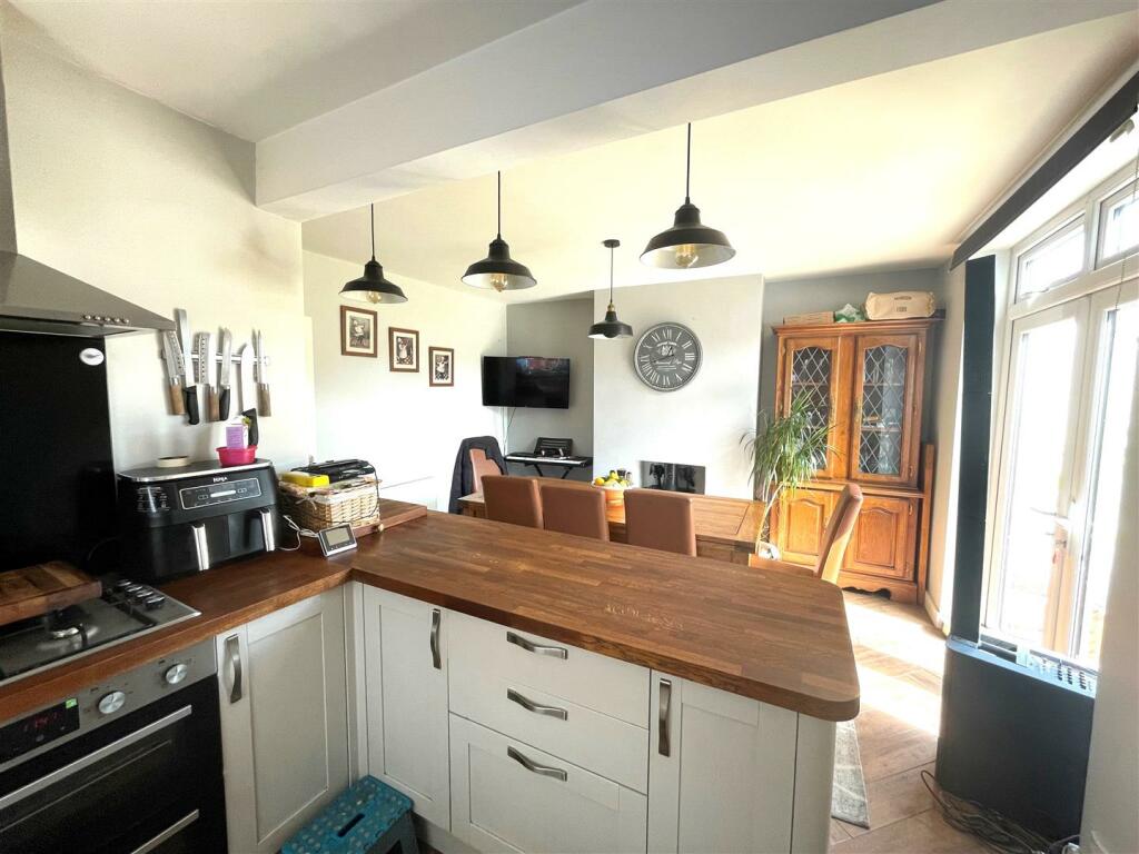 Additional property image - New Bristol Road, Worle, Weston super Mare