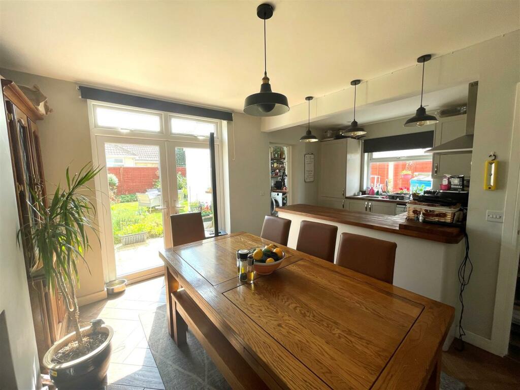 Additional property image - New Bristol Road, Worle, Weston super Mare