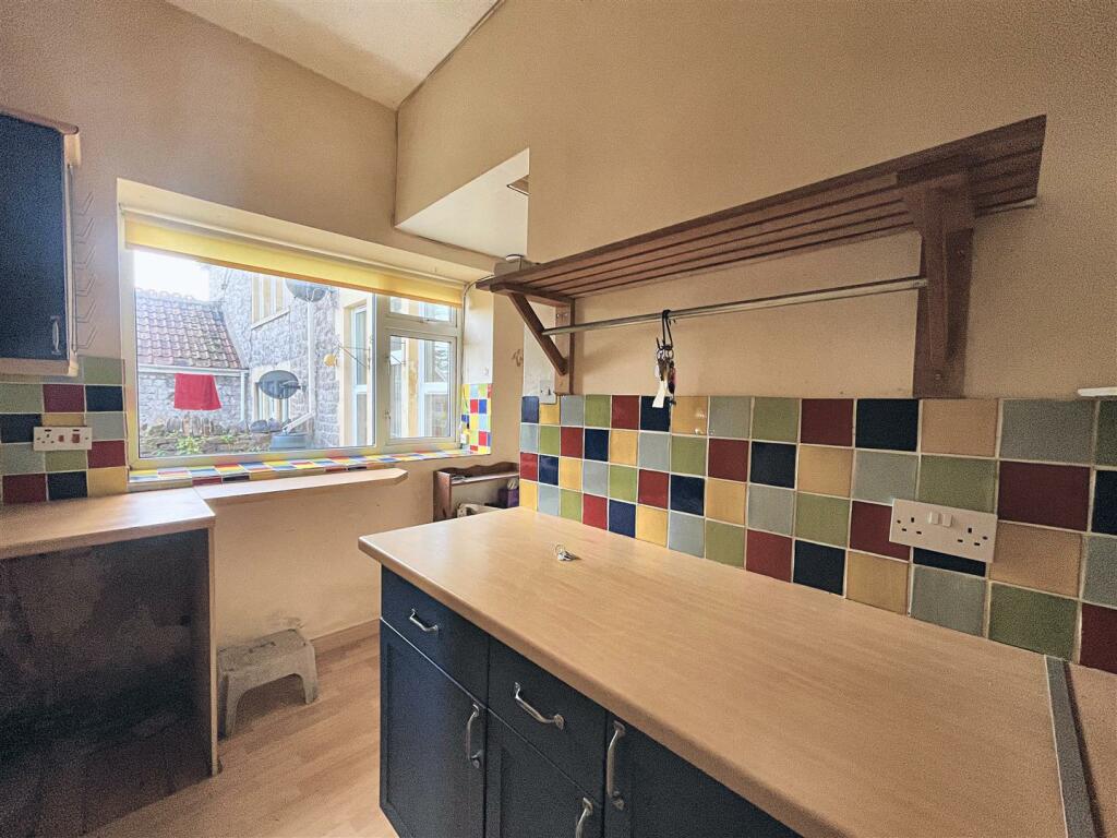 Additional property image - Elmhyrst Road, Weston super mare