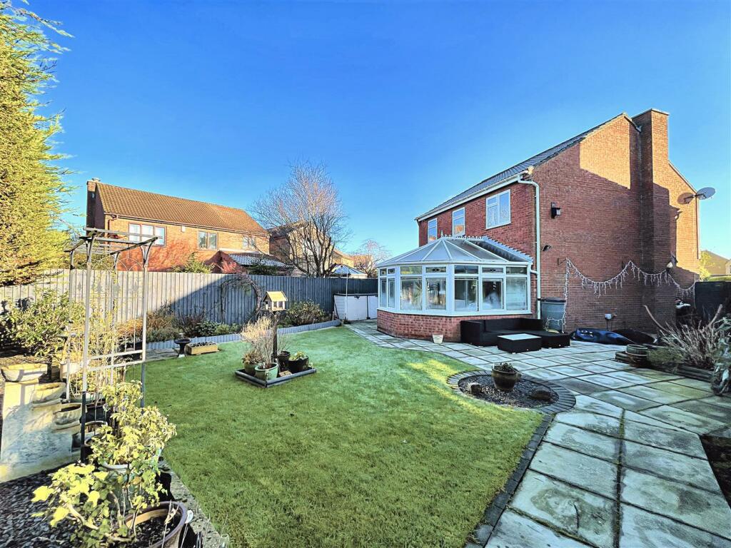 Additional property image - Dean Close, Worle, Weston super Mare