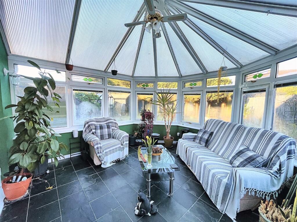 Additional property image - Dean Close, Worle, Weston super Mare