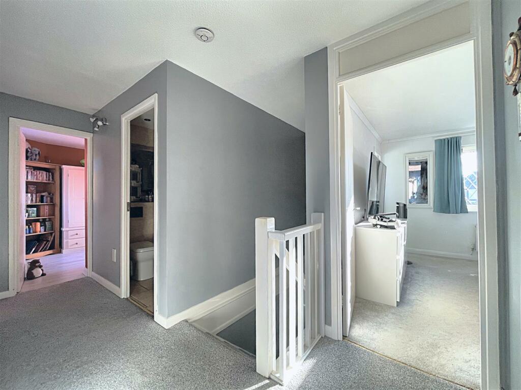 Additional property image - Dean Close, Worle, Weston super Mare