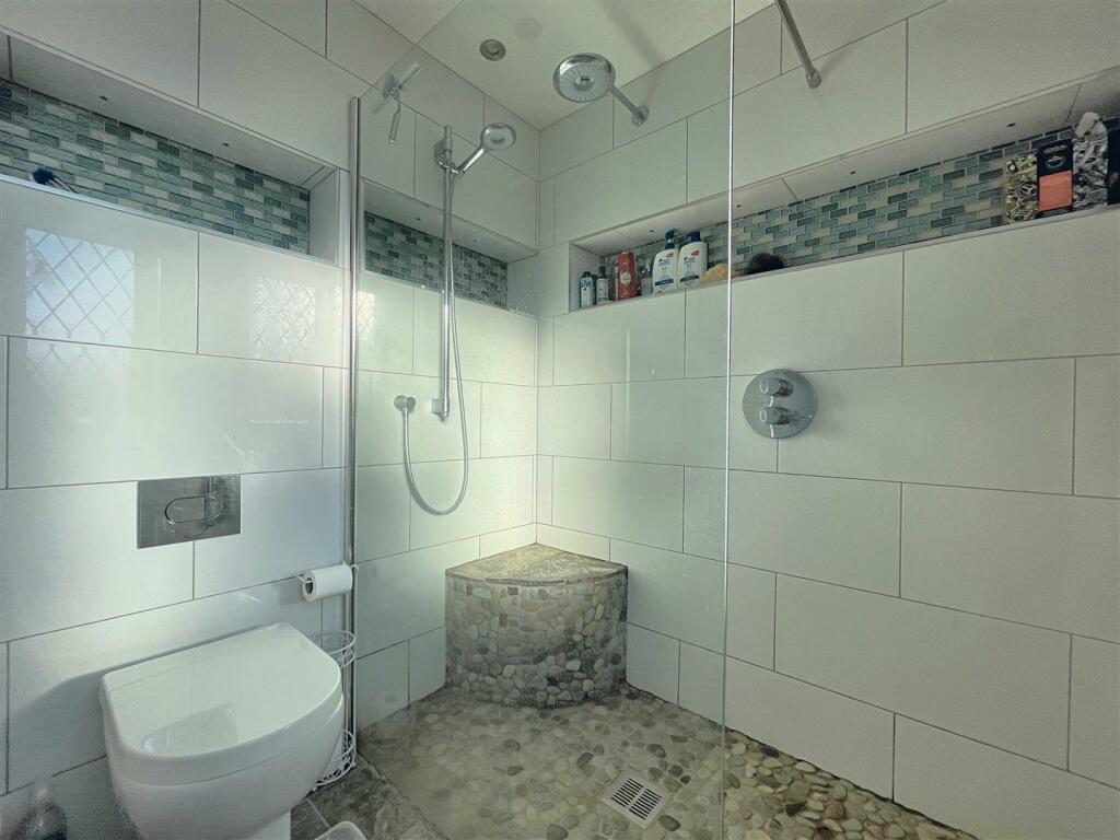 Additional property image - Dean Close, Worle, Weston super Mare
