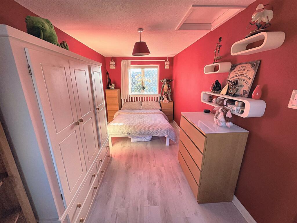 Additional property image - Dean Close, Worle, Weston super Mare