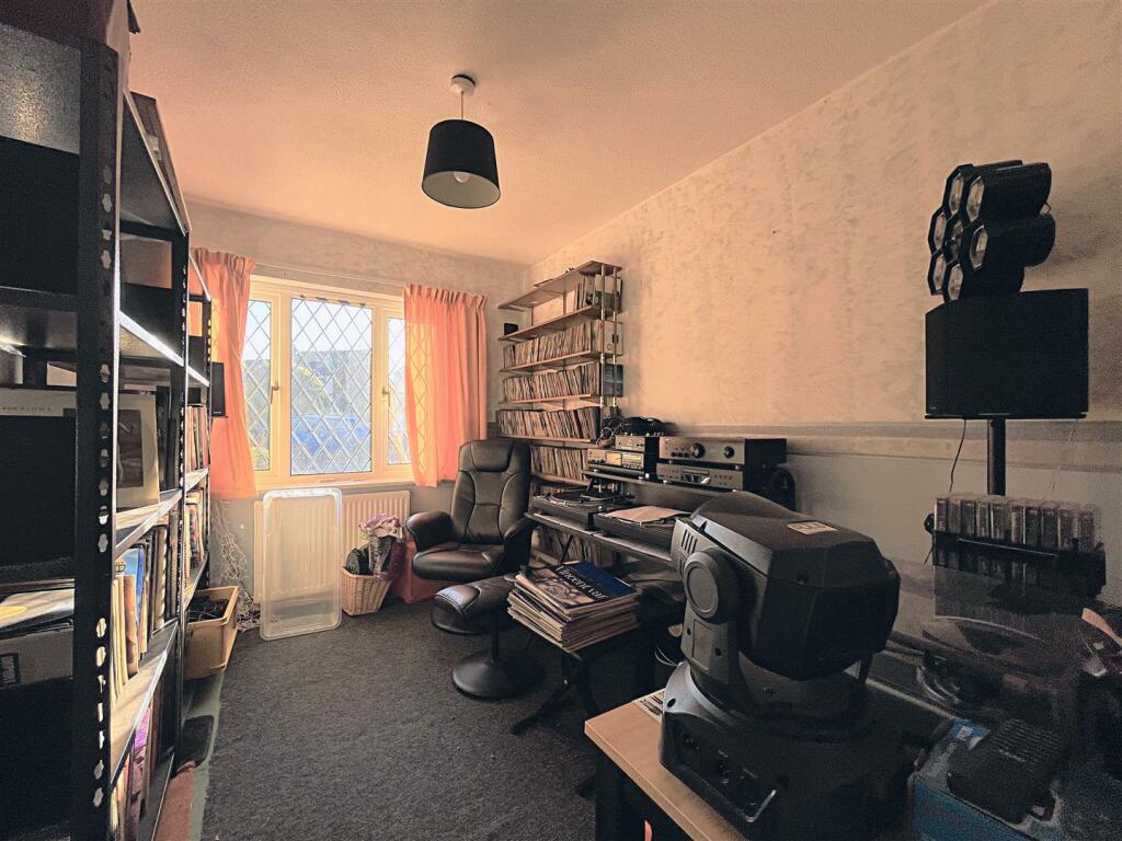 Additional property image - Dean Close, Worle, Weston super Mare