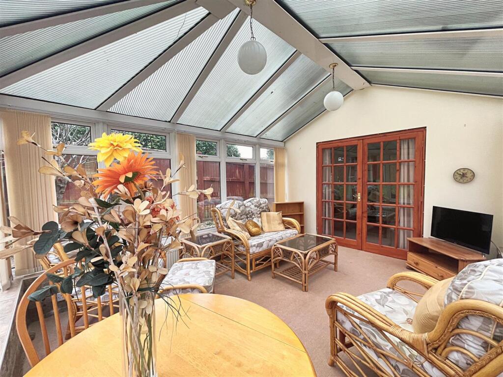 Additional property image - Serlo Court, Worle, Weston super Mare