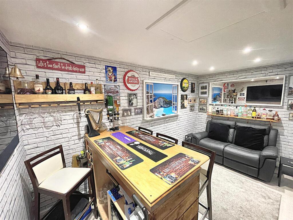 Additional property image - Sefton Square, Weston-Super-Mare