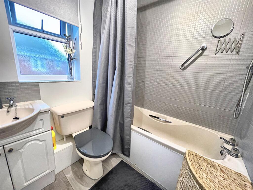Additional property image - Sefton Square, Weston-Super-Mare
