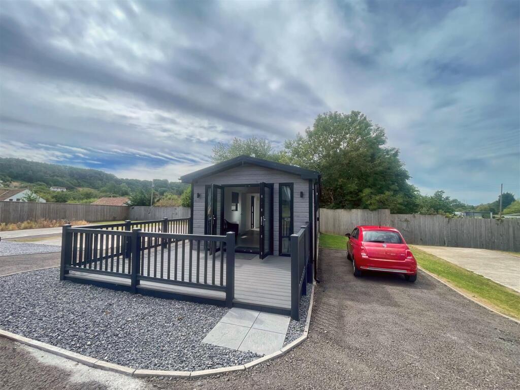 Main image of property: Lower Norton Lane, Kewstoke, Weston Super Mare