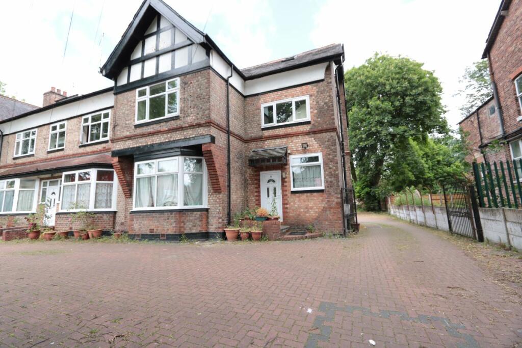 1 bedroom flat for rent in Demesne Road, Whalley Range, Manchester, M16