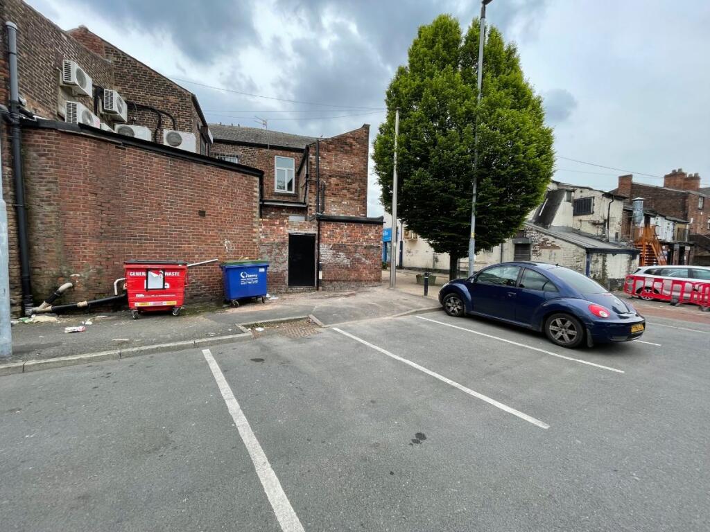 Main image of property: Basement, 916 Stockport road Manchester M19 3AB