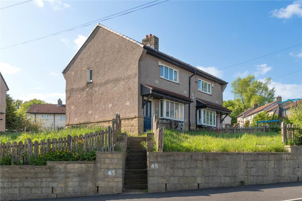 2 bedroom semidetached house for sale in Browning Road, Deighton