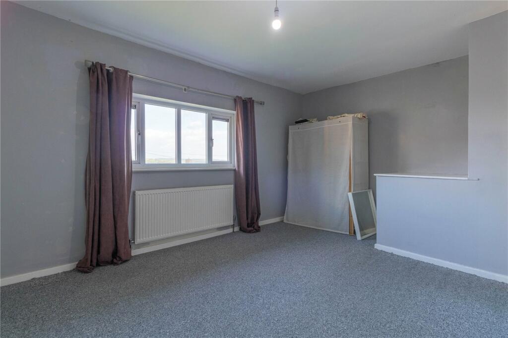2 bedroom semidetached house for sale in Browning Road, Deighton