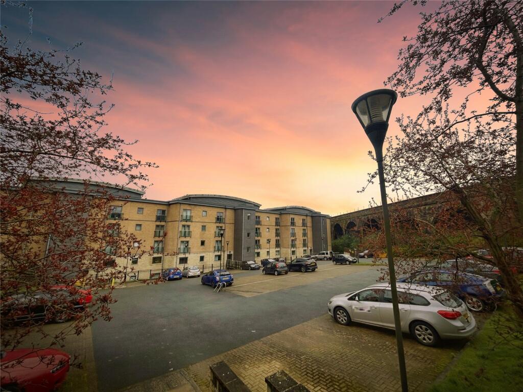 2 bedroom apartment for rent in The Ironworks, Birkhouse Lane, Paddock, Huddersfield, HD4