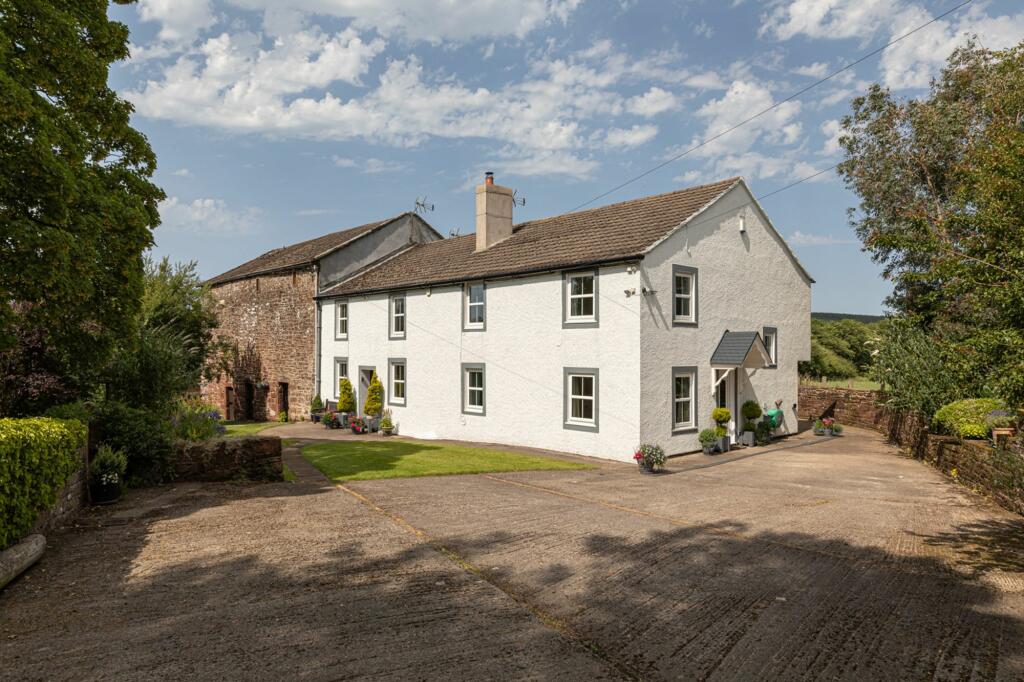 7 bedroom farm house for sale in Low House, Keekle, Cleator Moor