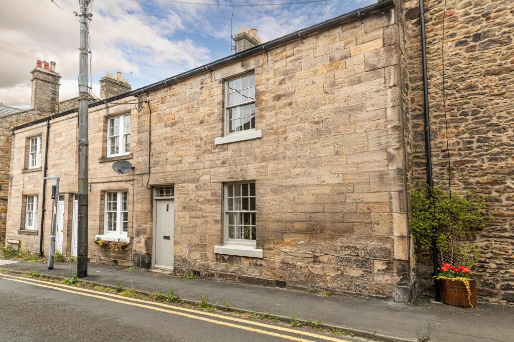 Main image of property: 33 St Helen's Street, Corbridge, Northumberland