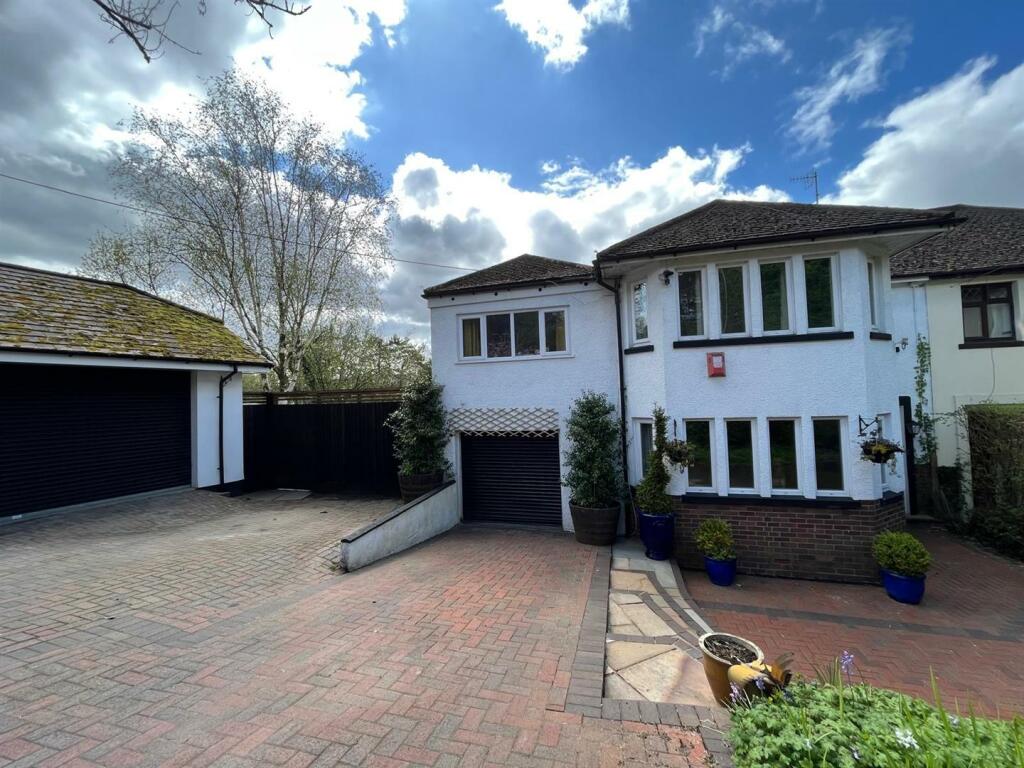 5 bedroom semidetached house for sale in Llwydcoed Road, Aberdare, CF44